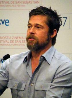 Brad Pitt responde a la prensa