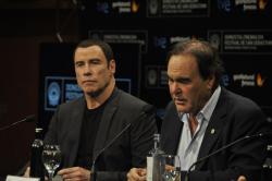 Jhon Travolta y Oliver Stone